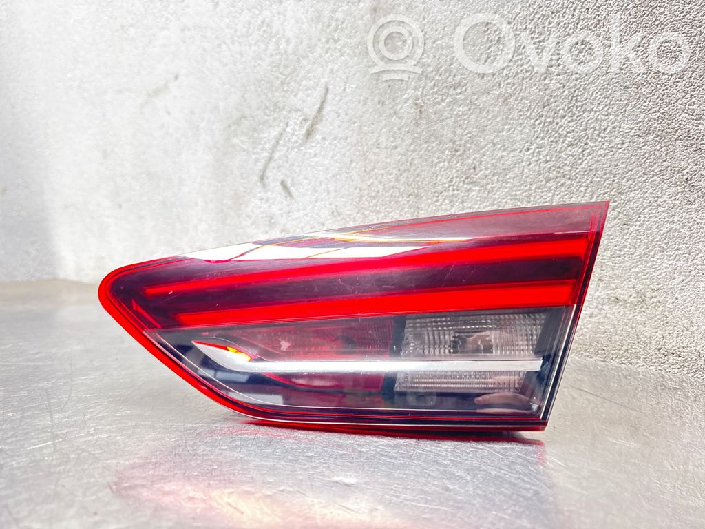 Opel Insignia B Lampy tylnej klapy bagażnika 