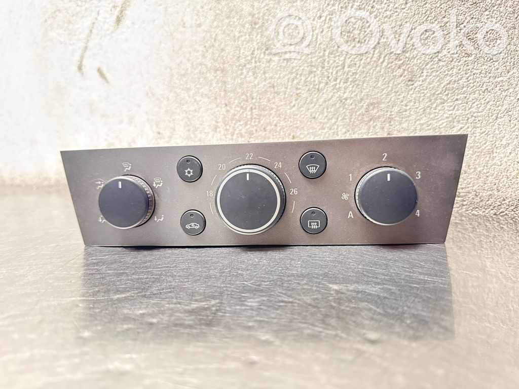 Opel Vectra C Climate control unit 