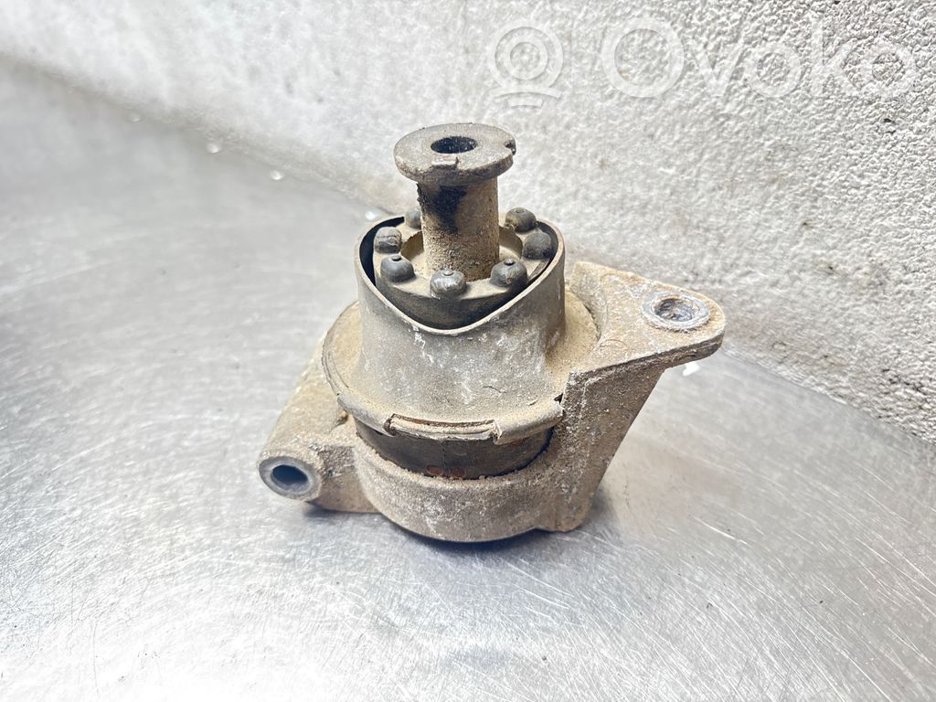 Engine mount bracket   24427641