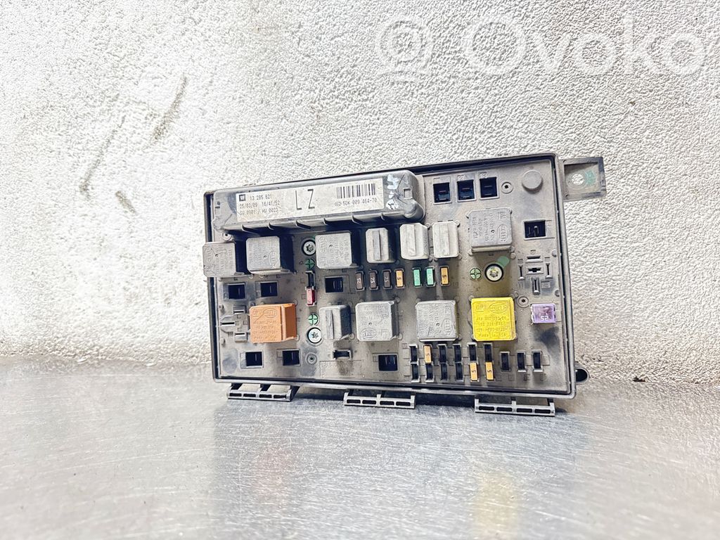 Opel Astra H Sulakemoduuli 