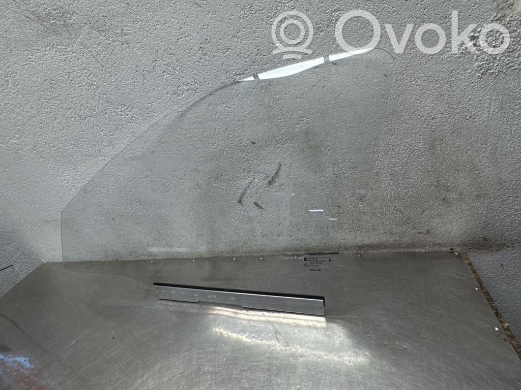 Opel Corsa B Front door window glass four-door 