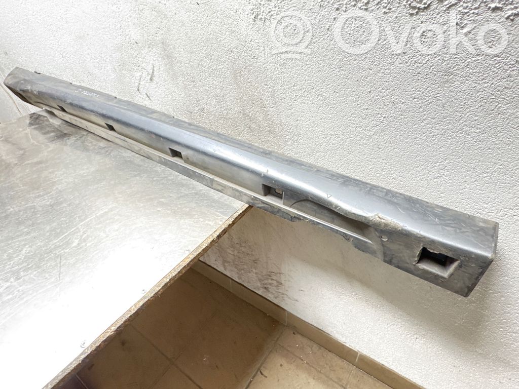 Opel Vectra C Rejilla inferior del parachoques delantero 
