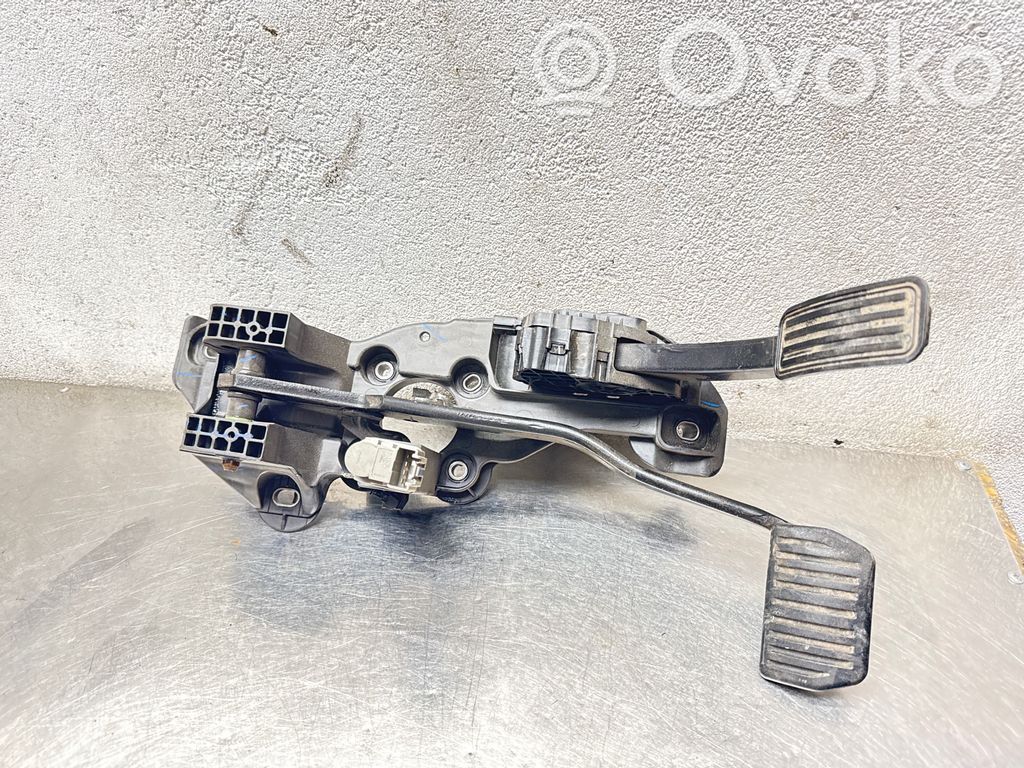 Ford Edge II Pedal assembly 