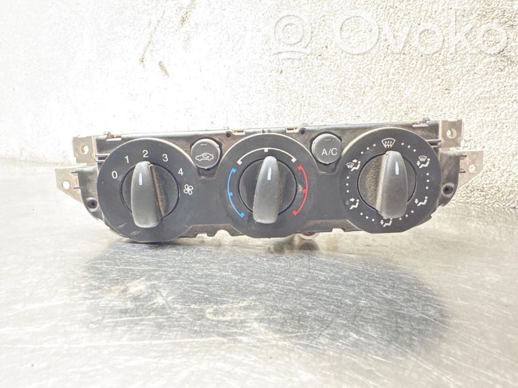 Climate control unit   7M5T19980AB
