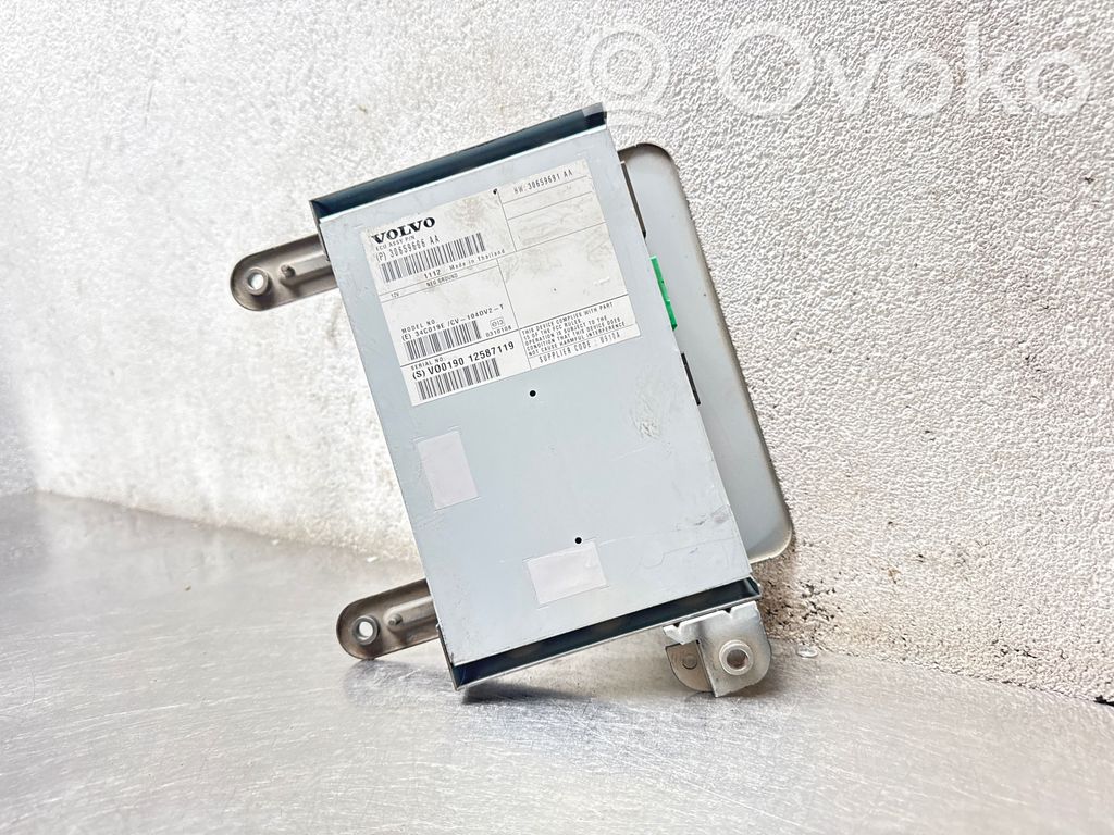 Volvo V70 Amplificator sunet 