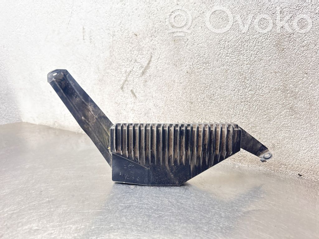 Volvo S80 Sound amplifier 