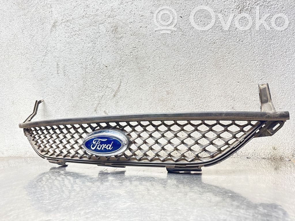 Ford Galaxy Etupuskurin ylempi jäähdytinsäleikkö 