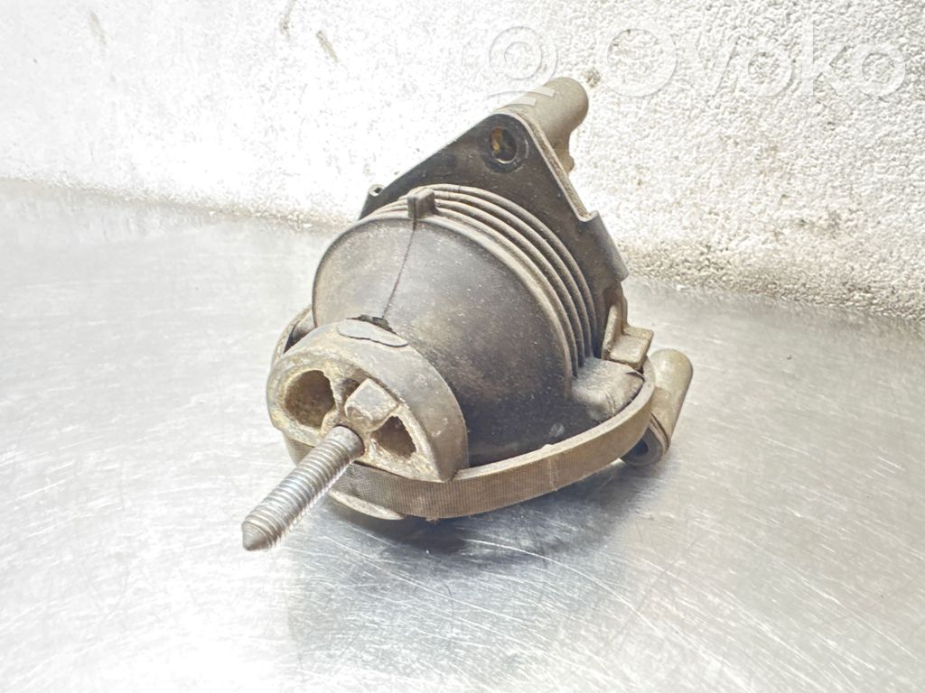 Soporte de montaje del motor   5239173,326B76