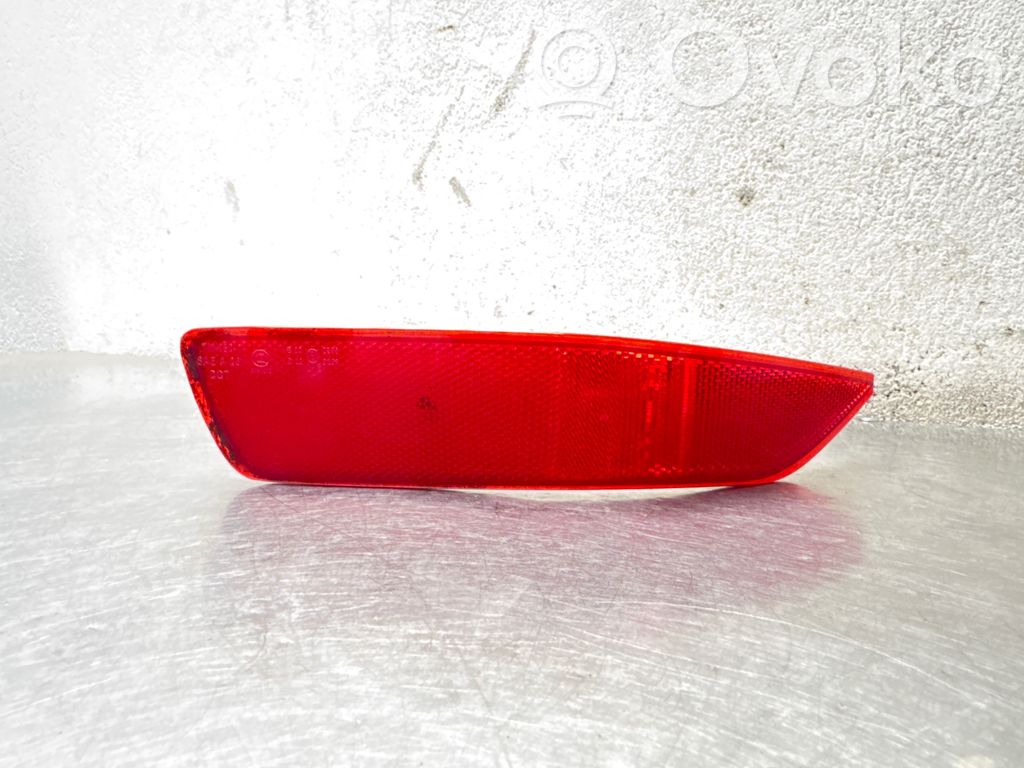 Volvo XC70 Reflector spate 