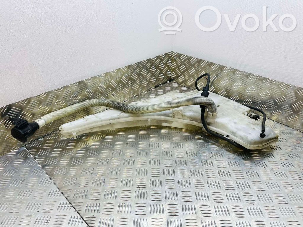 BMW 3 E90 E91 Logu šķidruma tvertne 