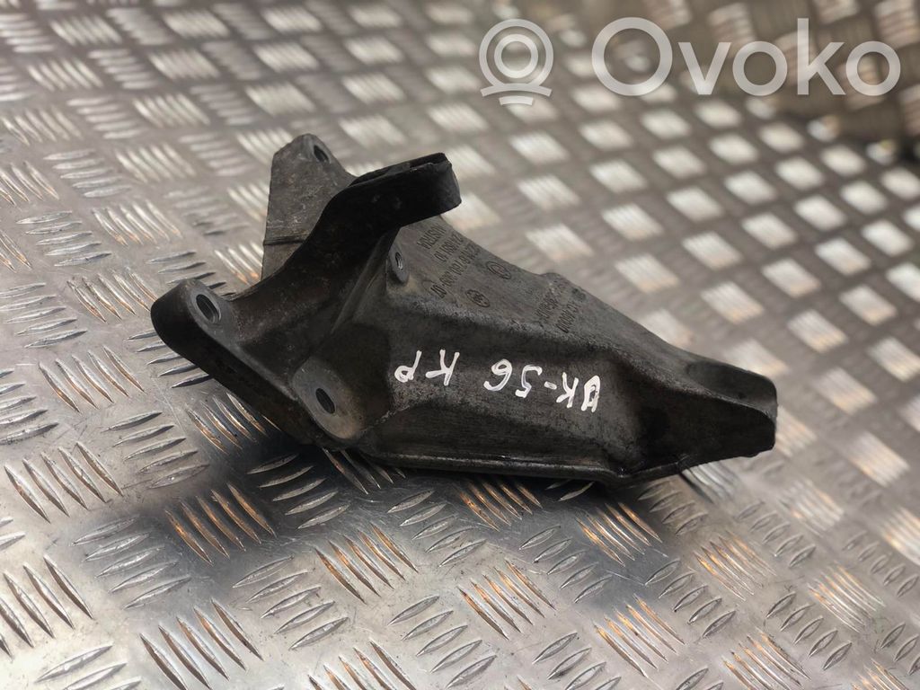 BMW 3 E90 E91 Engine mounting bracket 