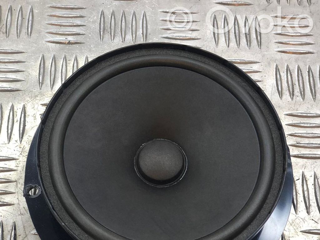 Volkswagen Golf V Front door speaker 