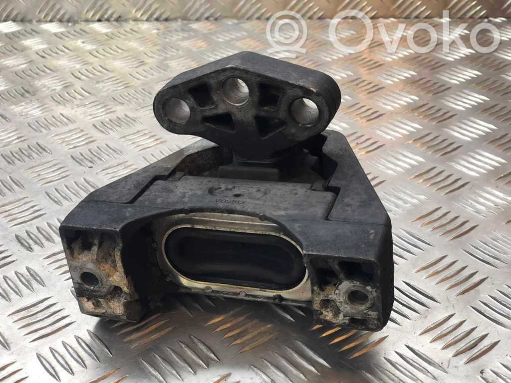 Opel Vectra C Engine mount bracket 