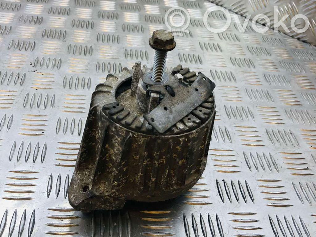 Mercedes-Benz E C207 W207 Engine mount bracket 