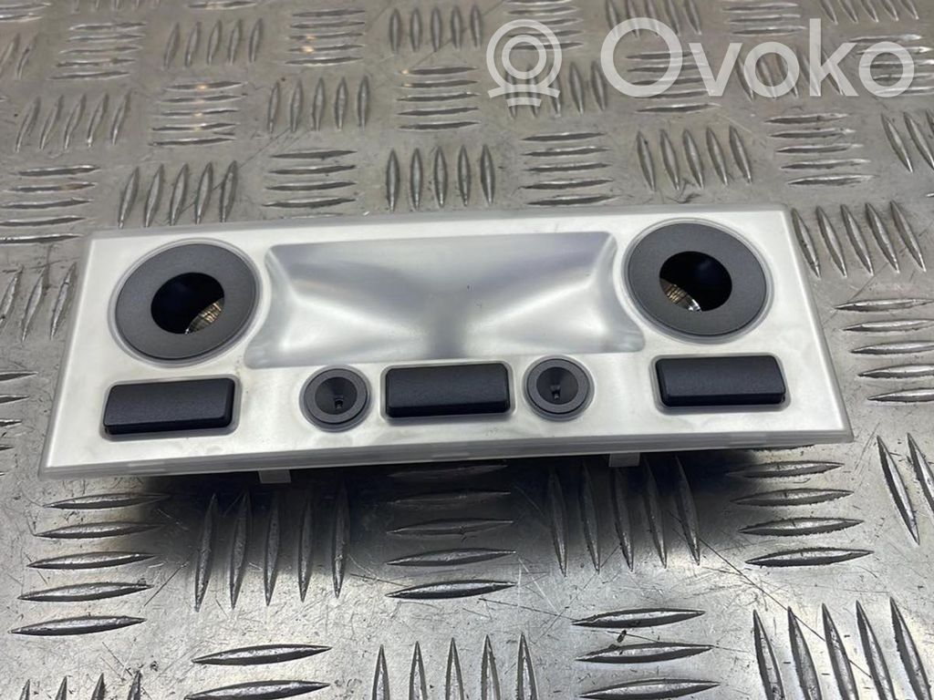 BMW 7 E65 E66 Etuistuimen valo 
