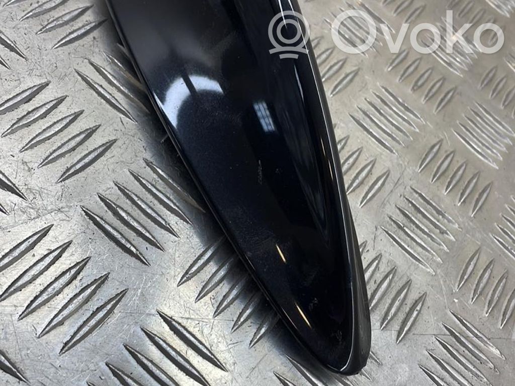 BMW 7 E65 E66 Cubierta de la antena del techo (GPS) 