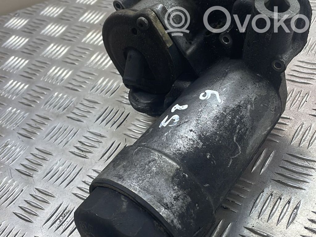 Audi A4 S4 B6 8E 8H Oil filter mounting bracket 
