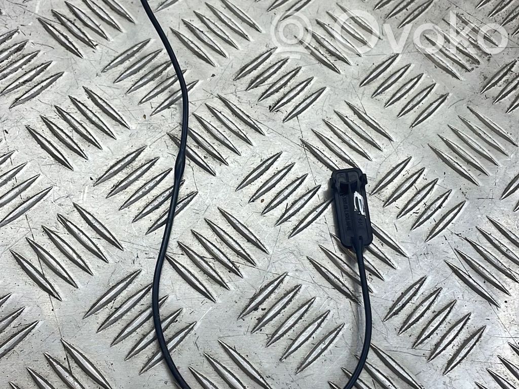 BMW 1 E81 E87 Loading door cable line 
