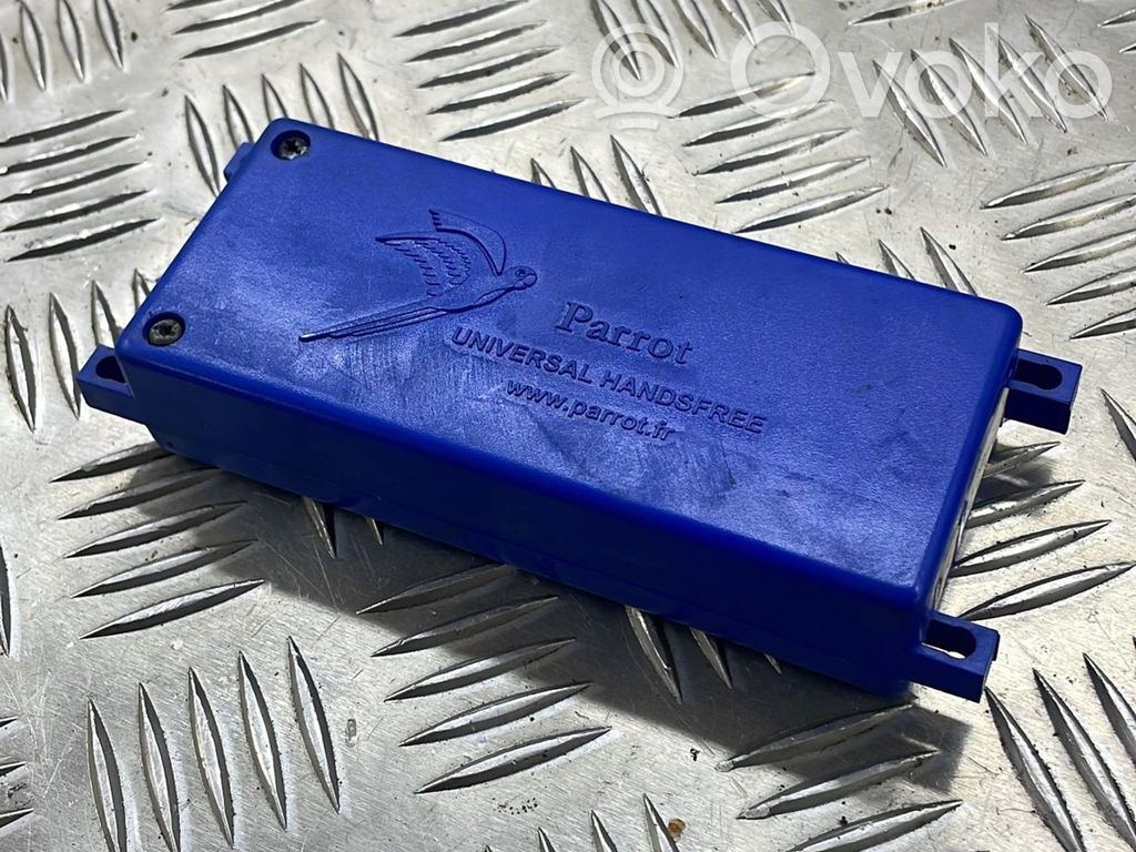 Audi A3 S3 8P Bluetooth control unit module 