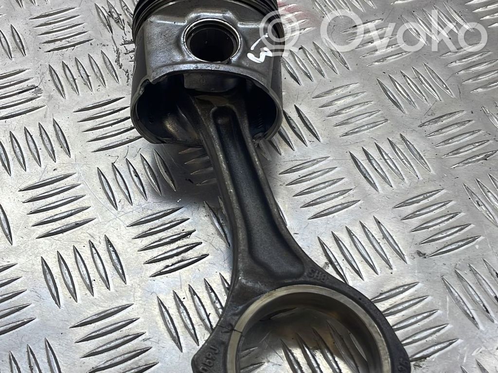 Audi A4 S4 B6 8E 8H Piston with connecting rod 