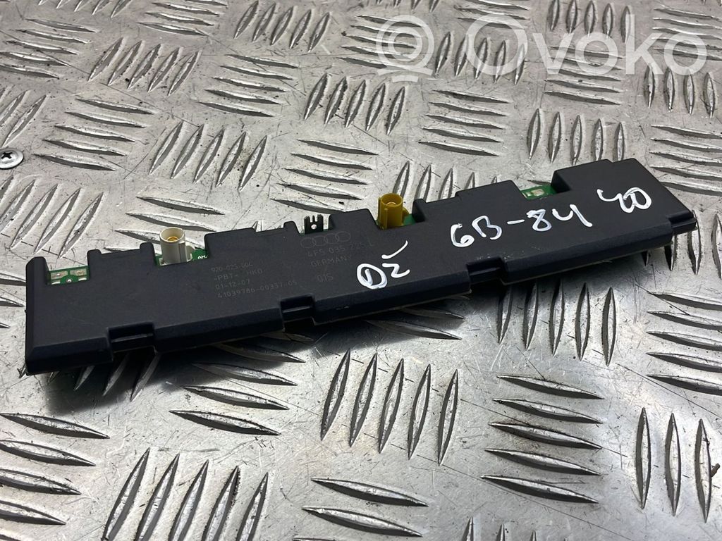 Audi A6 S6 C6 4F Antenos stiprintuvas 