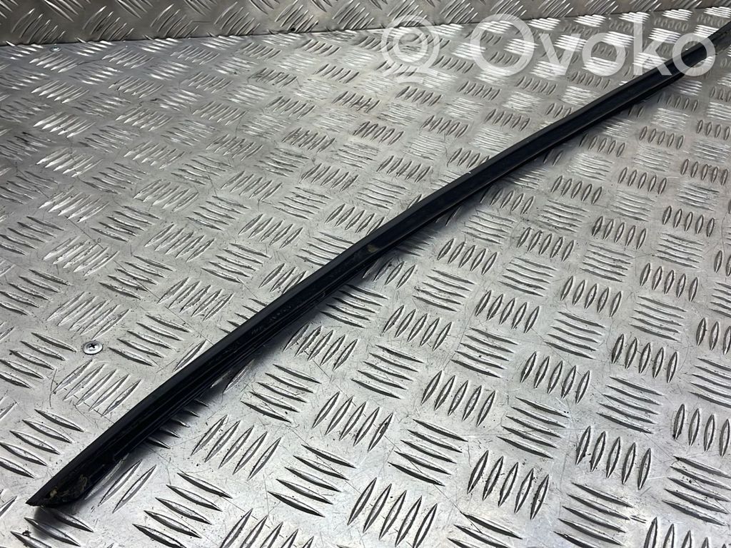 Audi A6 S6 C6 4F Windshield trim 