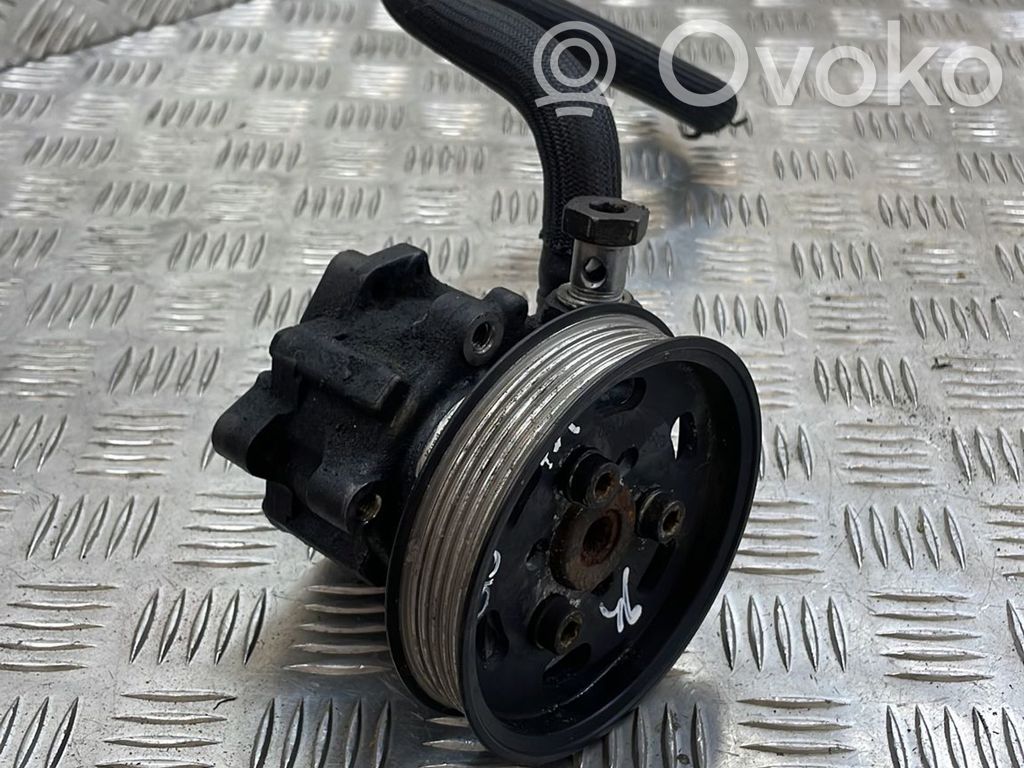 Audi A6 S6 C6 4F Ohjaustehostimen pumppu 