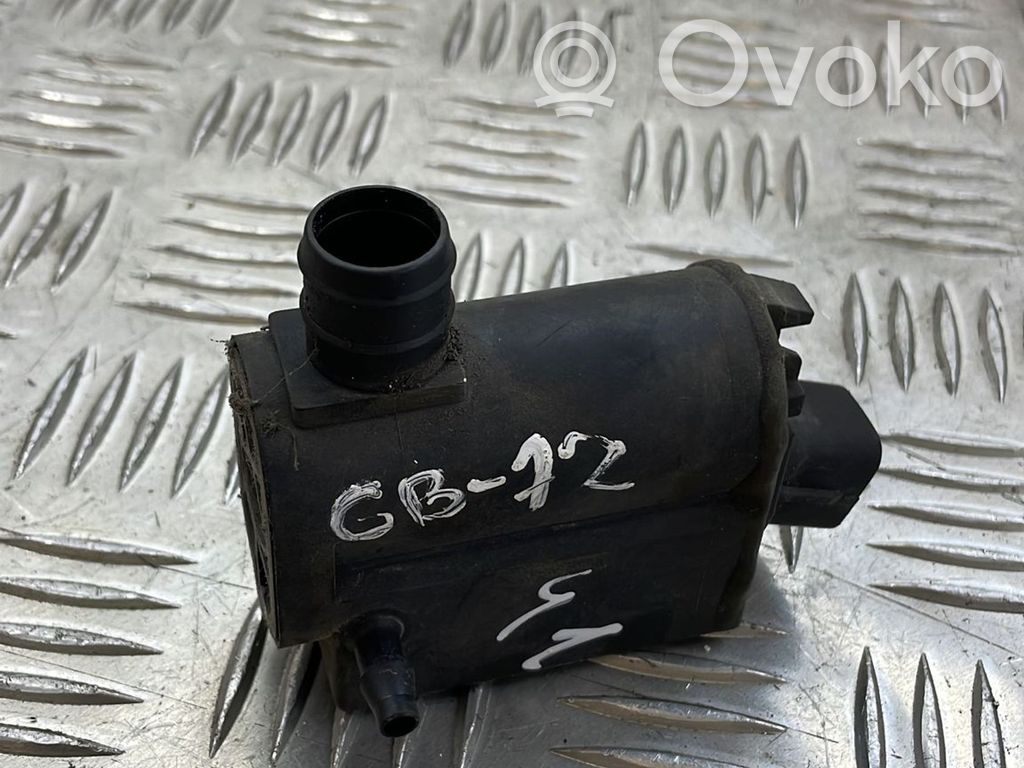 Hyundai Santa Fe Windscreen/windshield washer pump 