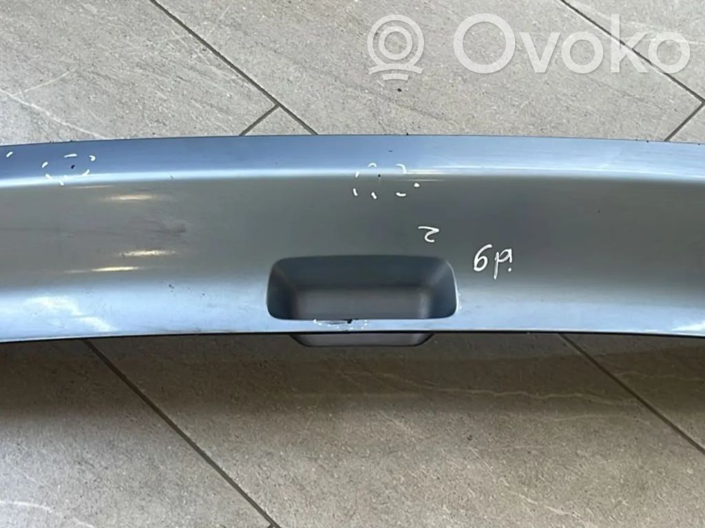 Honda CR-V Tailgate trim 