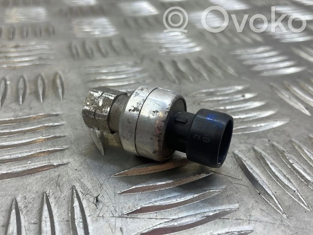 Opel Insignia A Air conditioning (A/C) pressure sensor 