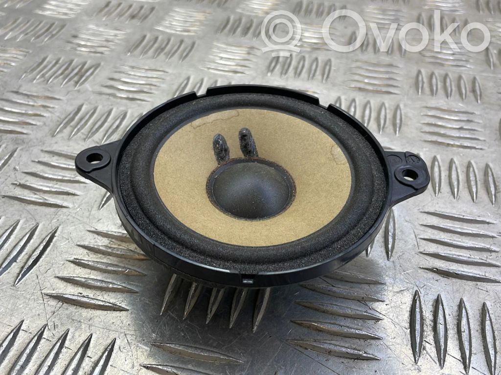 Audi A4 S4 B9 Panel speaker 