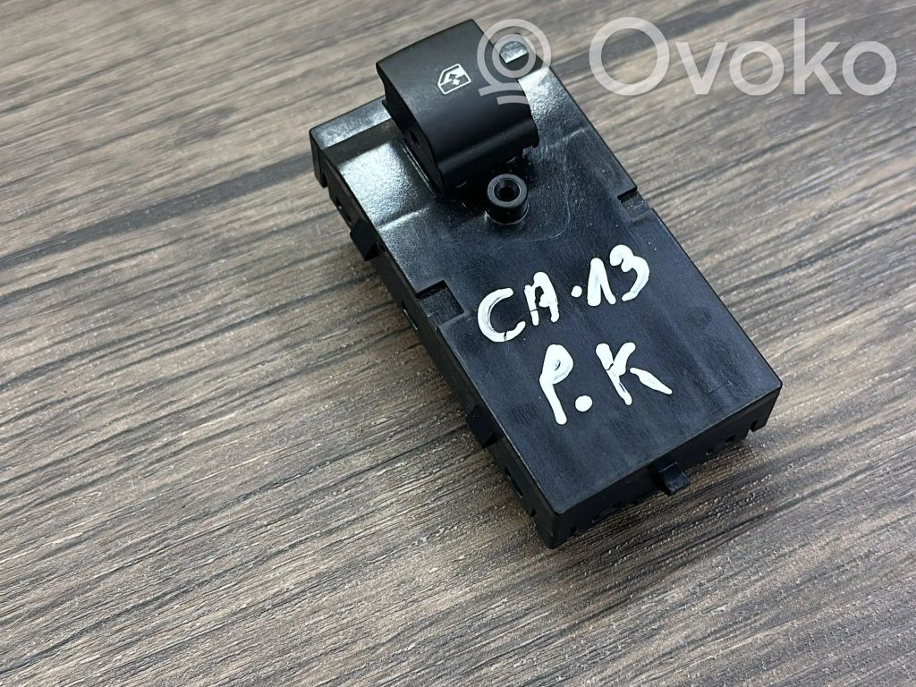 Opel Astra K Electric window control switch 