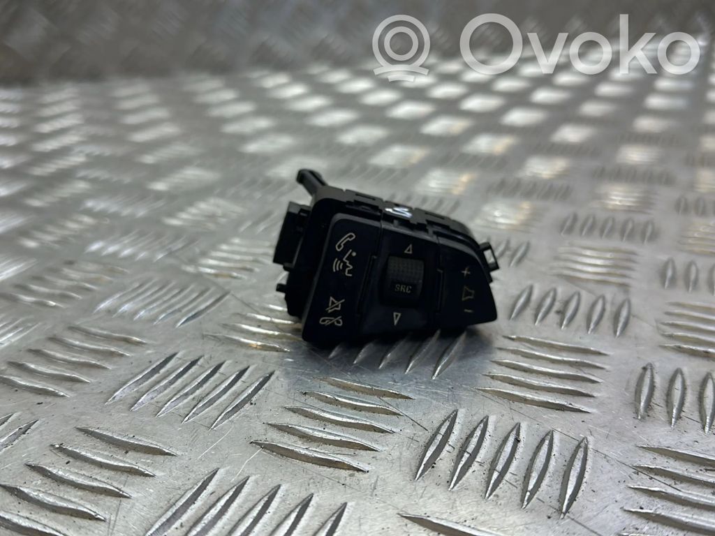 Opel Insignia A Interruptores/botones de la columna de dirección 