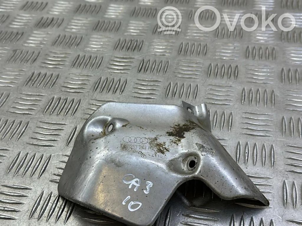 Porsche Cayenne (92A) Other engine bay part 