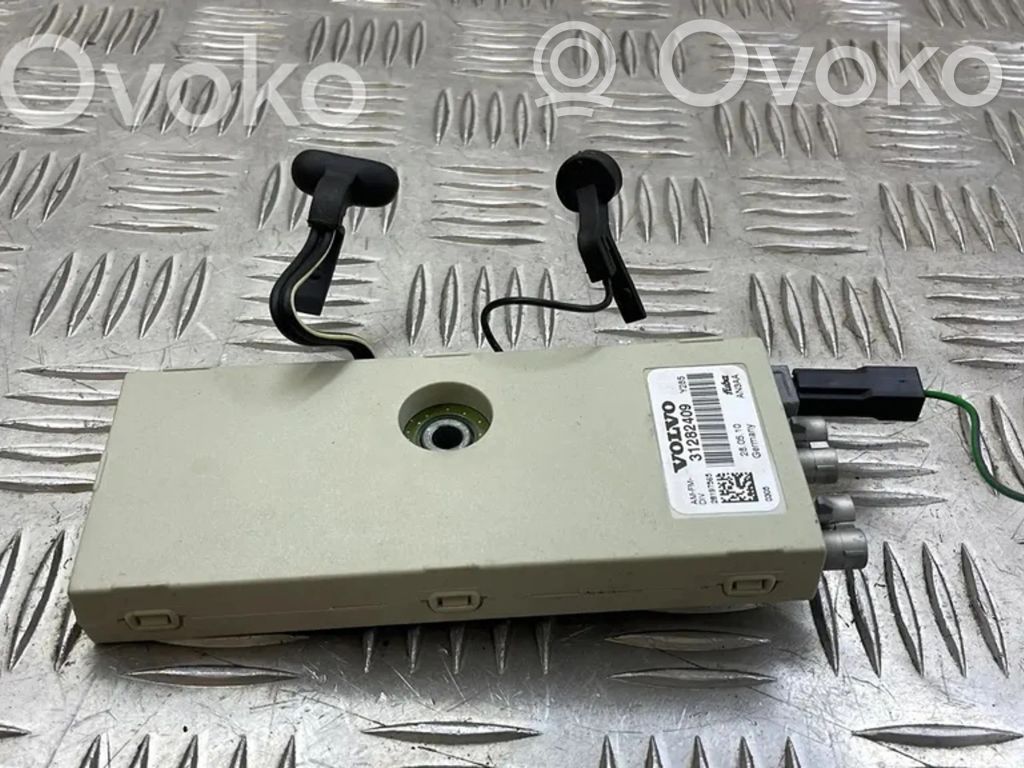 Volvo V70 Antenos stiprintuvas 