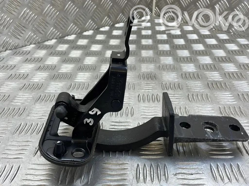Volvo V70 Tailgate/trunk/boot hinge 