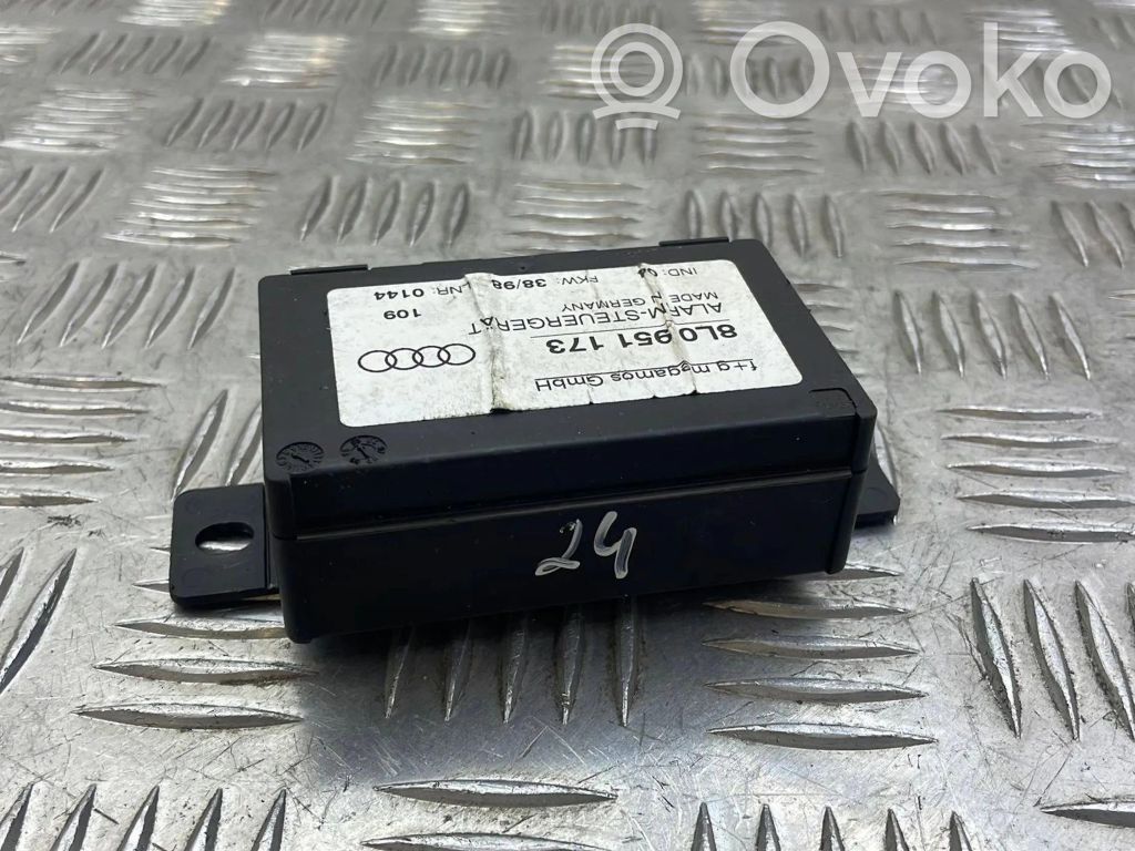 Audi A8 S8 D2 4D Alarm control unit/module 