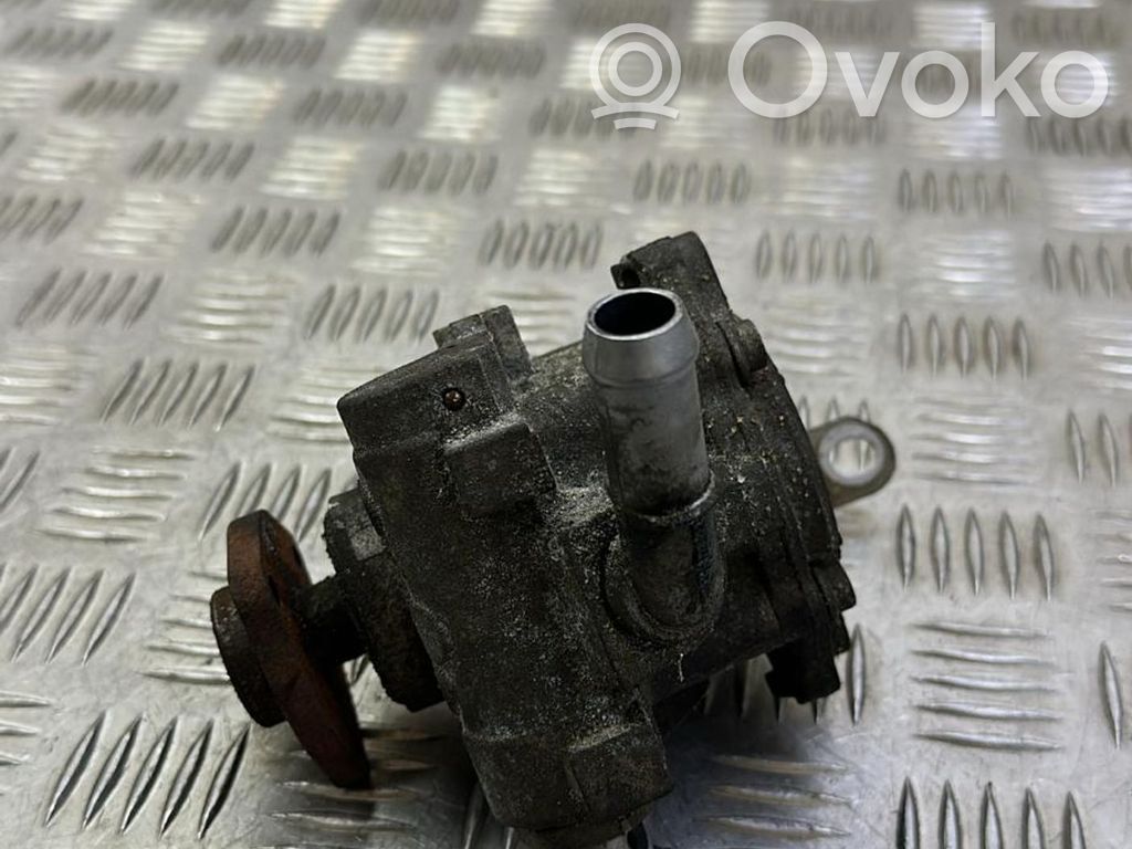 BMW X1 E84 Power steering pump 