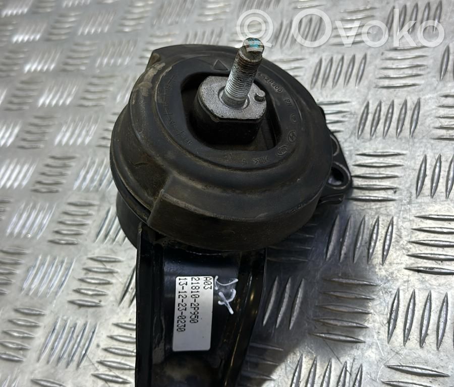 Engine mount bracket   218102P950