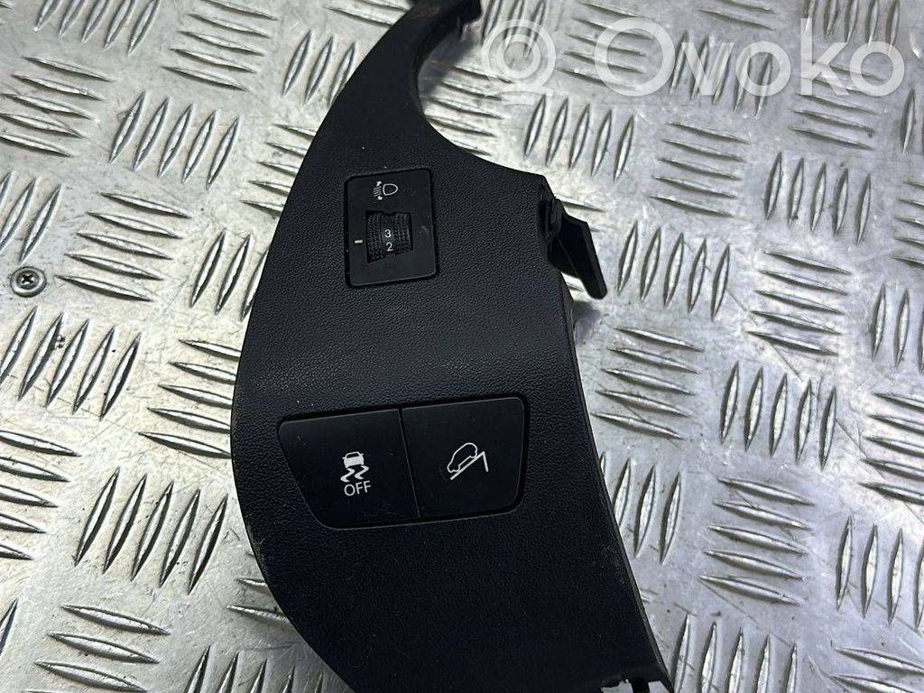 Hyundai ix35 Headlight level height control switch 
