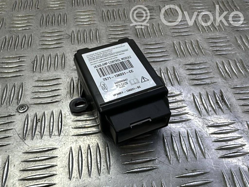 Ford Kuga II Light module LCM 