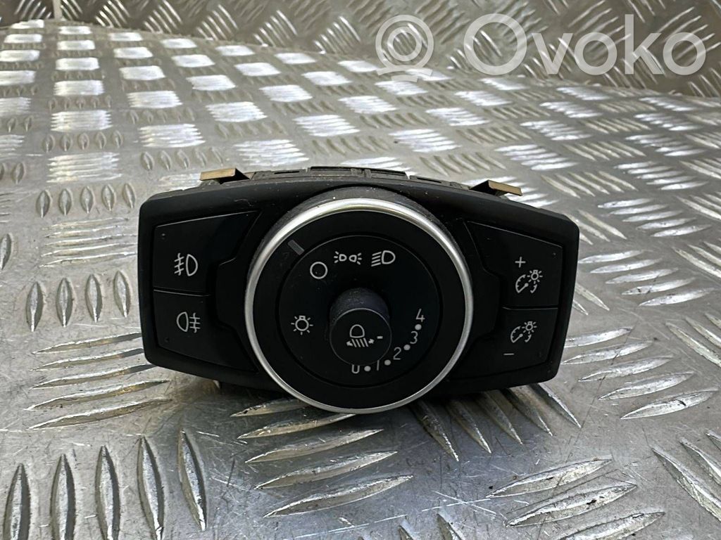 Ford Focus Light switch 