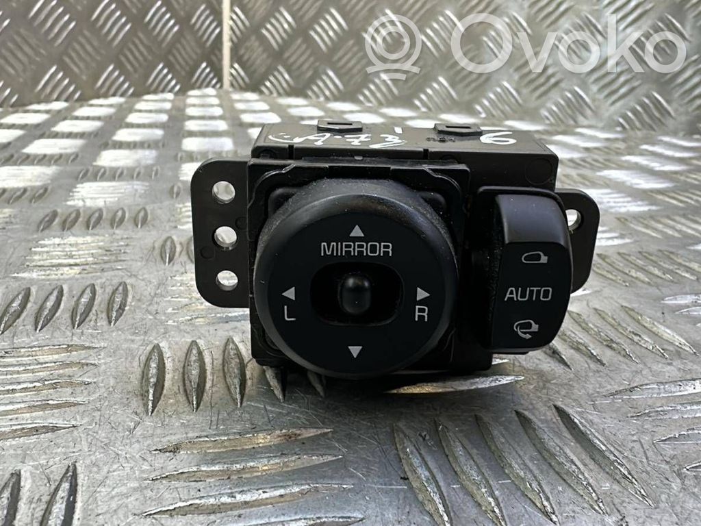 KIA Ceed Wing mirror switch 