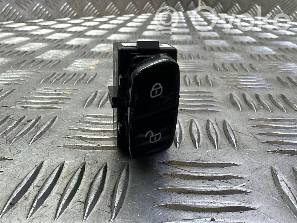 Volvo S90, V90 Central locking switch button 