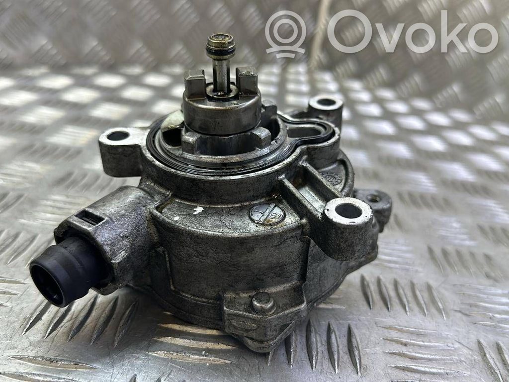 Volvo XC60 Vacuum pump 
