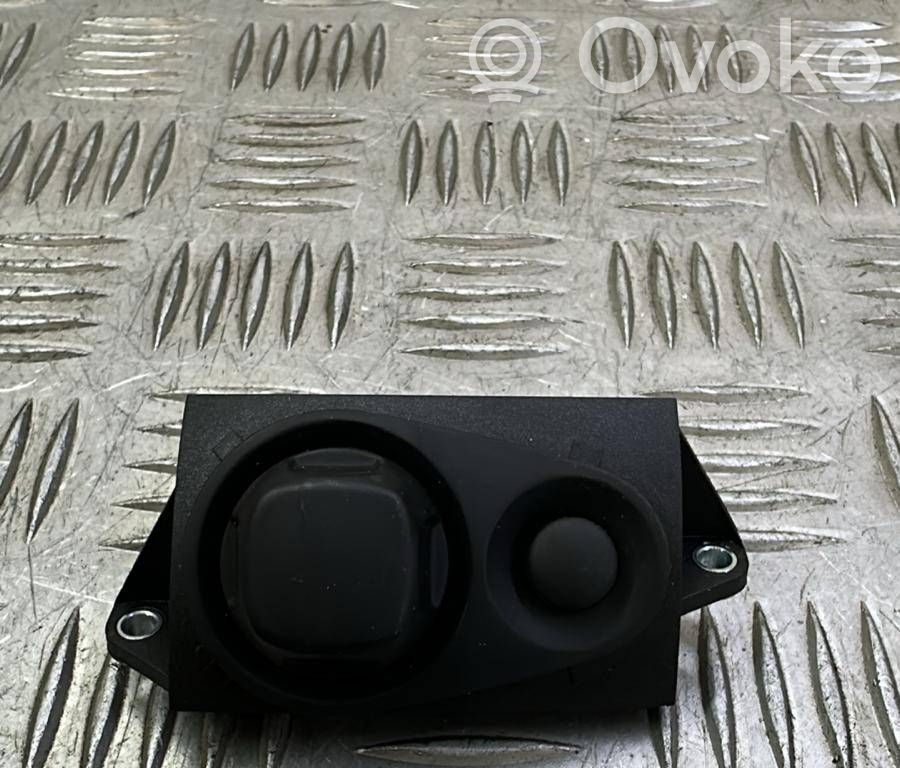Steering wheel adjustment switch   4E0953551