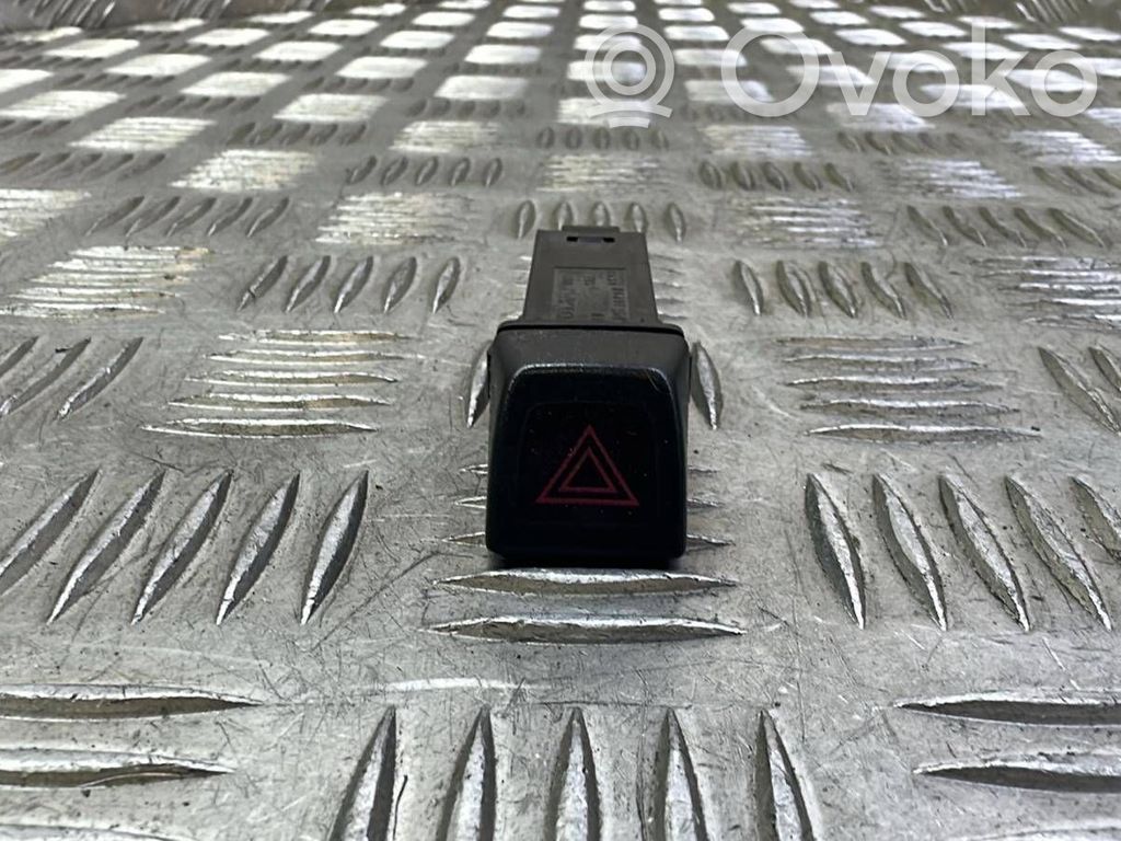 Volvo XC60 Hazard light switch 