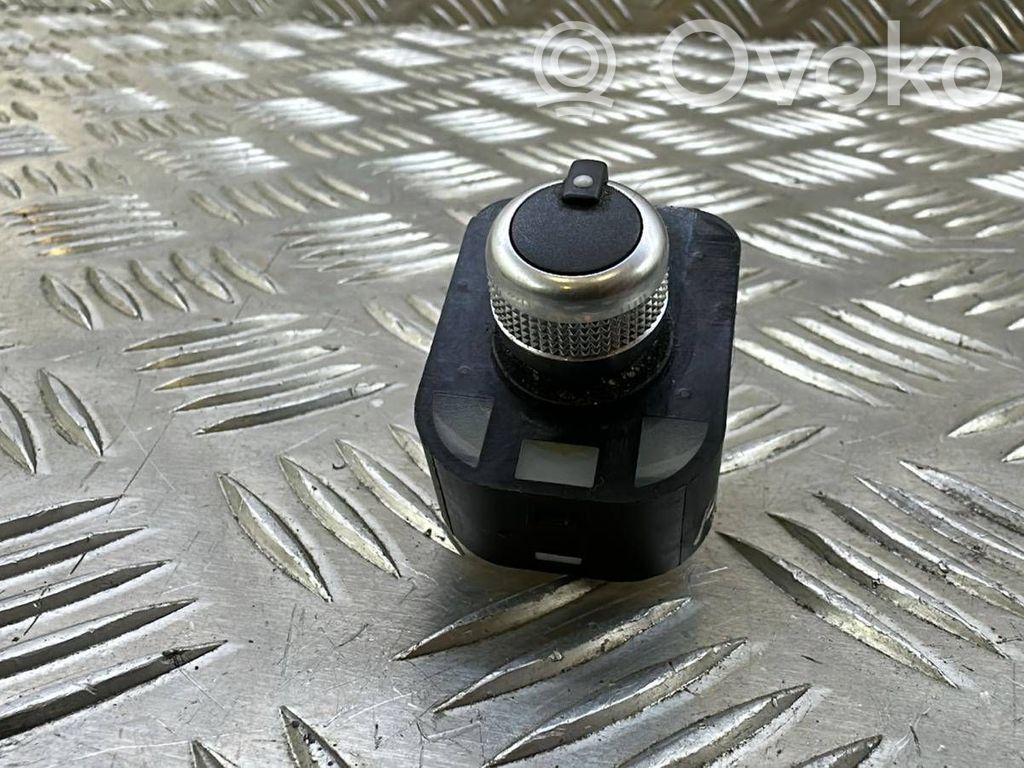 Audi A3 S3 8V Wing mirror switch 