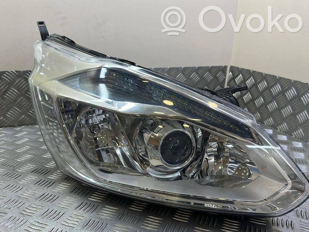 Ford Transit Custom Headlight/headlamp 