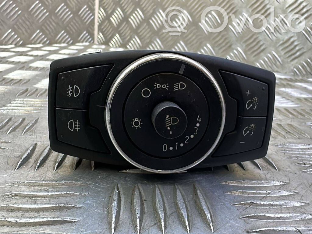 Ford Focus Light switch 